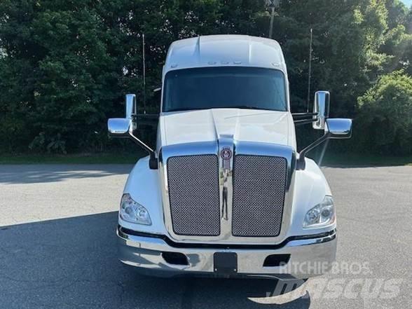 Kenworth T680 Sadulveokid