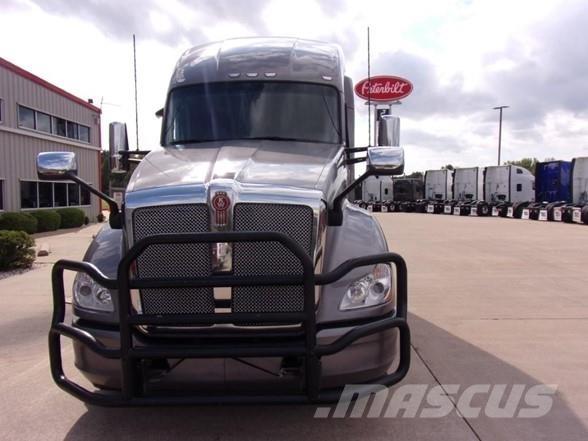Kenworth T680 Sadulveokid