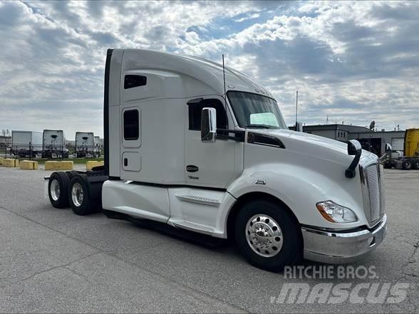 Kenworth T680 Sadulveokid