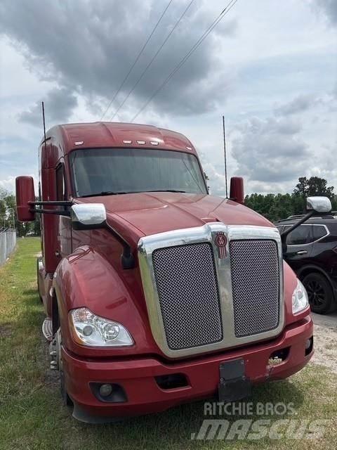 Kenworth T680 Sadulveokid