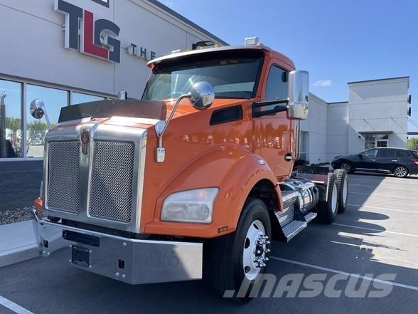 Kenworth T880 Sadulveokid