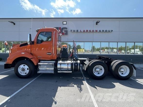 Kenworth T880 Sadulveokid