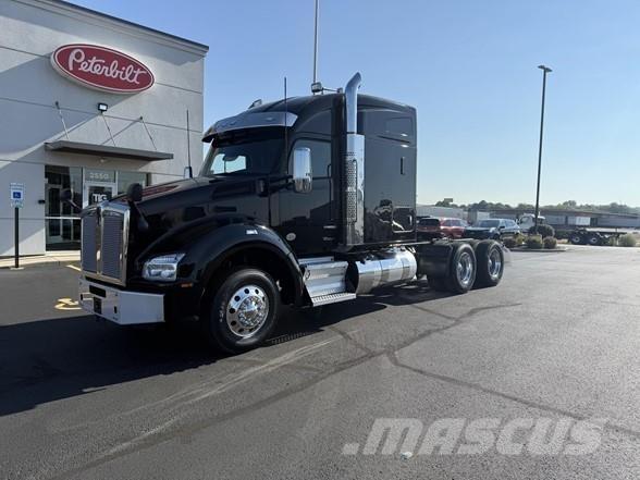 Kenworth T880 Sadulveokid
