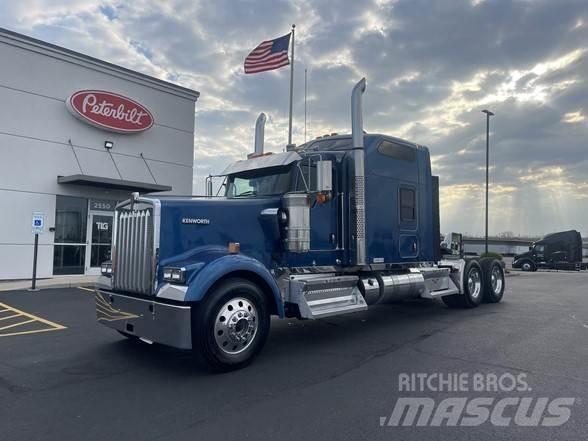 Kenworth W900 Sadulveokid