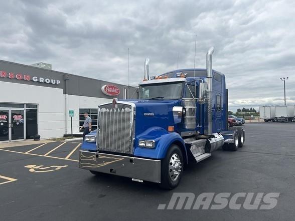 Kenworth W900 Sadulveokid
