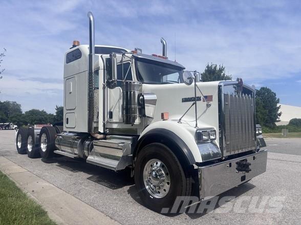 Kenworth W900B Sadulveokid