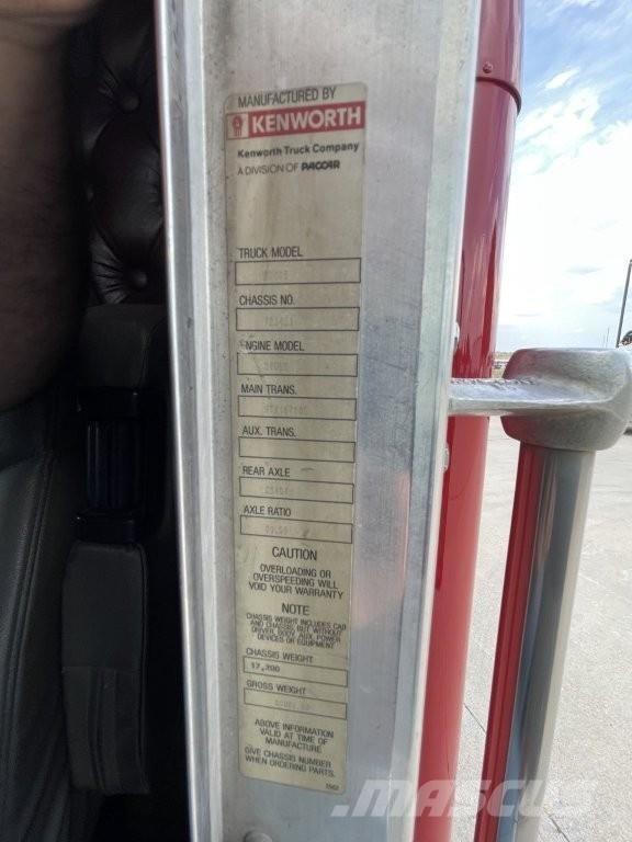 Kenworth W900B Sadulveokid