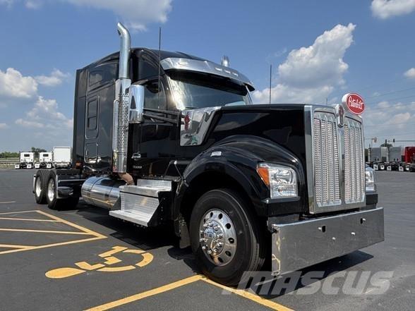 Kenworth W990 Sadulveokid