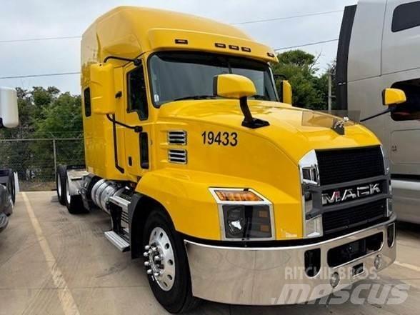 Mack ANTHEM 64T Sadulveokid