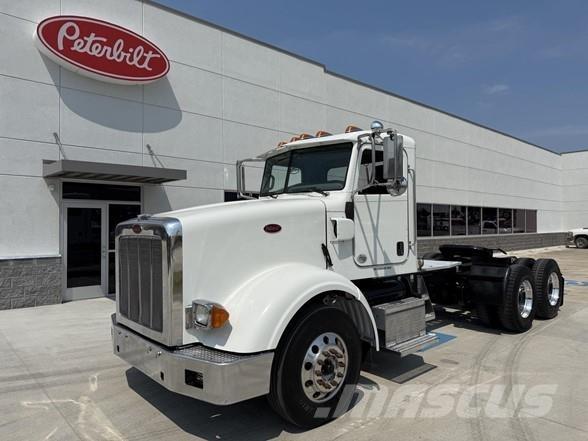 Peterbilt 367 Sadulveokid