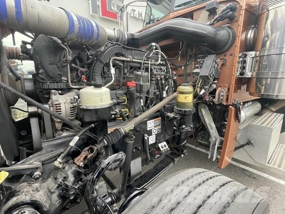 Peterbilt 389 Sadulveokid