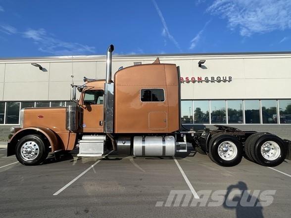 Peterbilt 389 Sadulveokid
