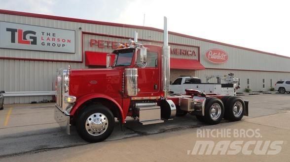 Peterbilt 389 Sadulveokid