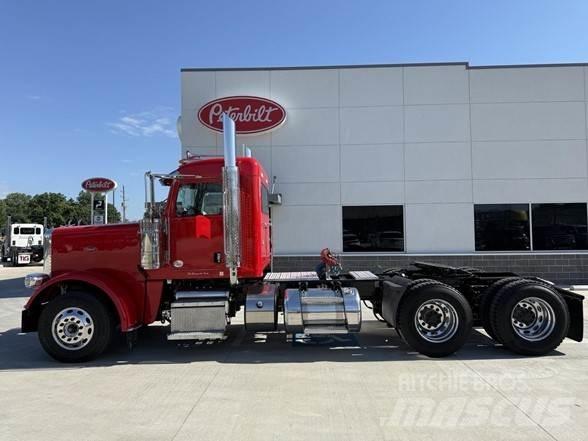 Peterbilt 389 Sadulveokid