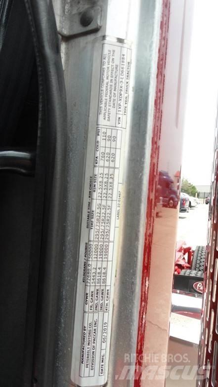 Peterbilt 389 Sadulveokid