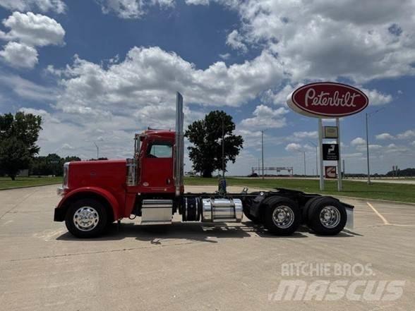 Peterbilt 389 Sadulveokid
