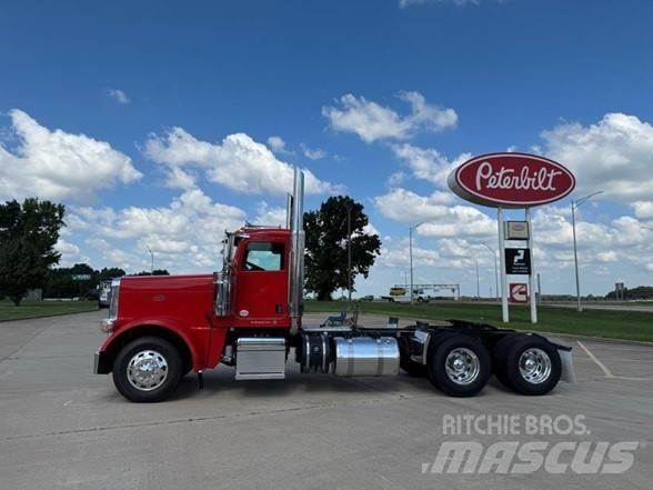 Peterbilt 389 Sadulveokid