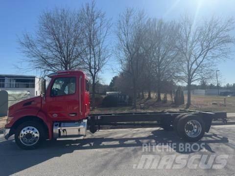 Peterbilt 536 Raamautod