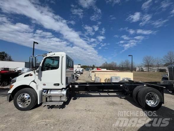 Peterbilt 536 Raamautod
