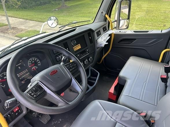 Peterbilt 536 Furgoonautod