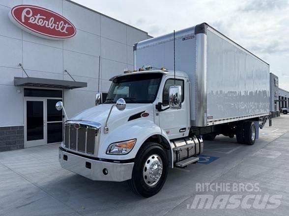 Peterbilt 536 Furgoonautod