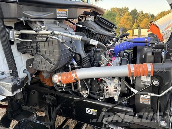 Peterbilt 537 Sadulveokid