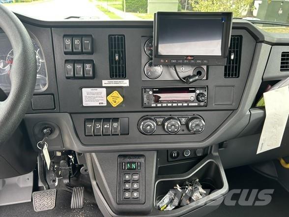 Peterbilt 537 Muu