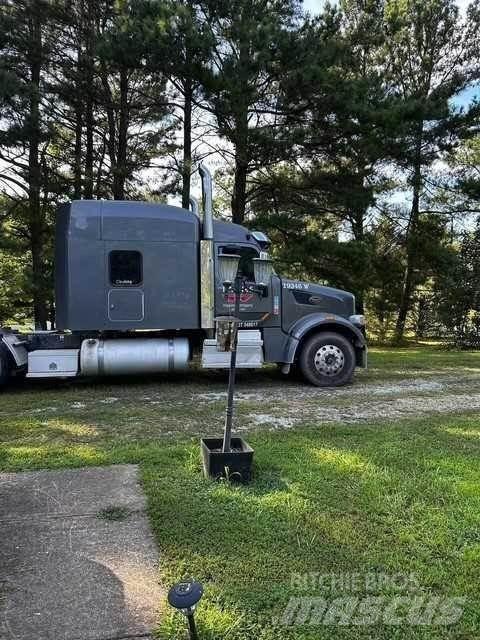 Peterbilt 567 Sadulveokid