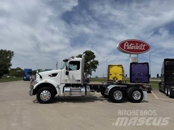 Peterbilt 567 Sadulveokid