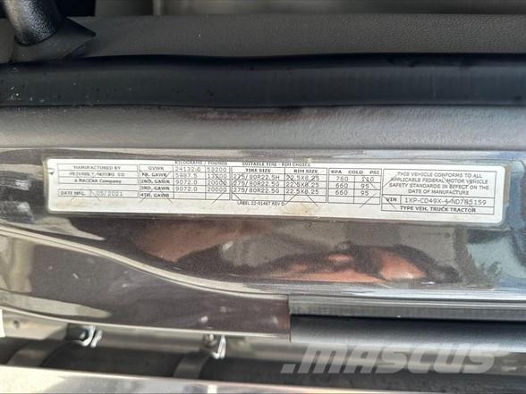 Peterbilt 567 Sadulveokid