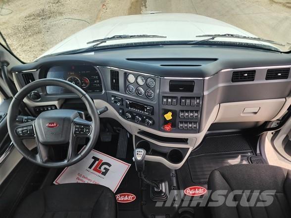 Peterbilt 567 Sadulveokid