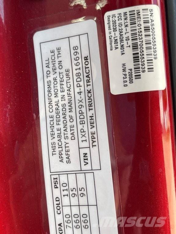 Peterbilt 579 Sadulveokid