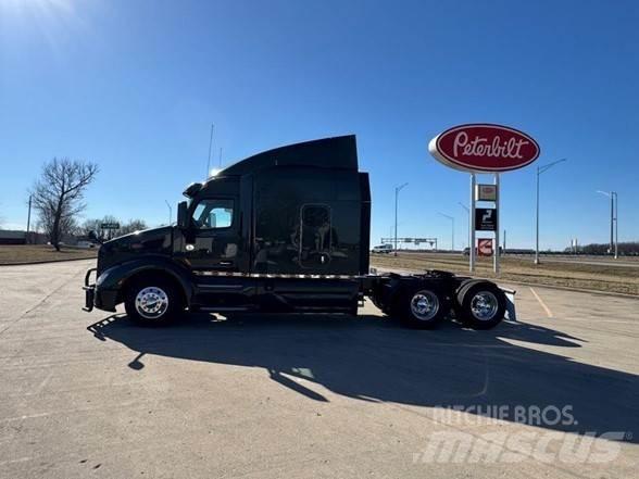 Peterbilt 579 Sadulveokid