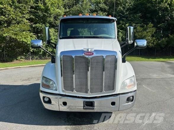 Peterbilt 579 Sadulveokid
