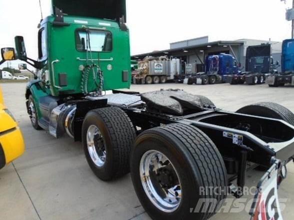 Peterbilt 579 Sadulveokid