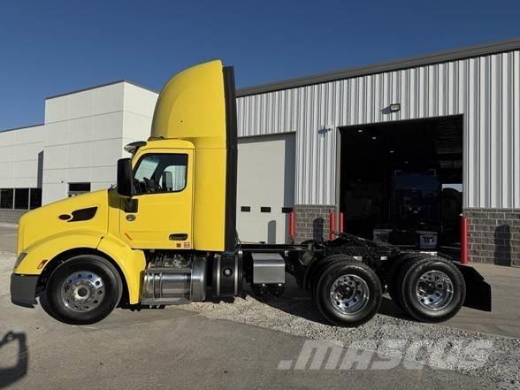 Peterbilt 579 Sadulveokid