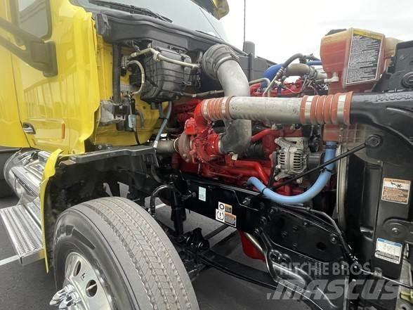 Peterbilt 579 Sadulveokid