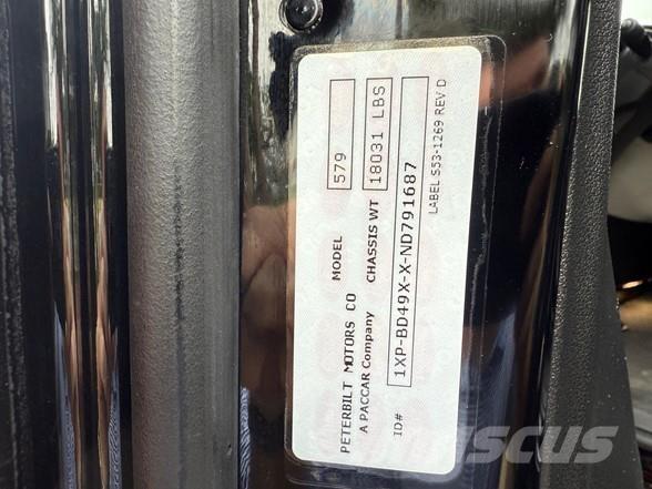 Peterbilt 579 Sadulveokid