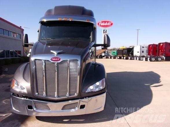 Peterbilt 579 Sadulveokid