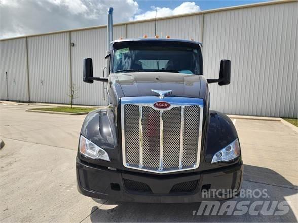 Peterbilt 579 Sadulveokid