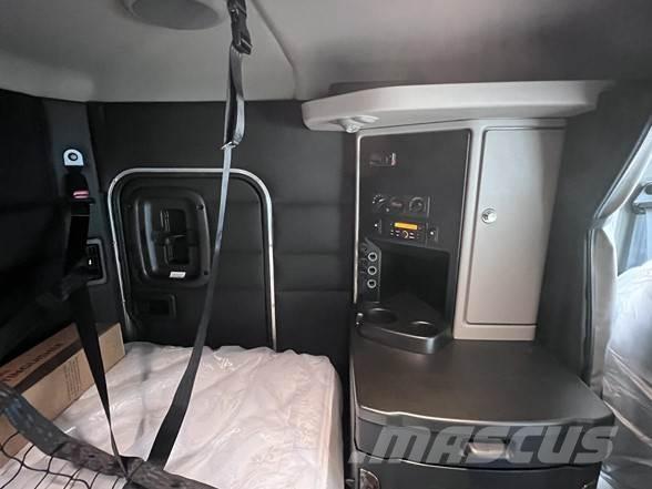 Peterbilt 589 Sadulveokid