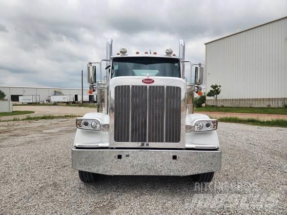 Peterbilt 589 Sadulveokid