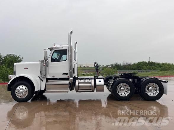 Peterbilt 589 Sadulveokid