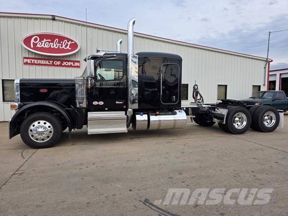 Peterbilt 589 Sadulveokid