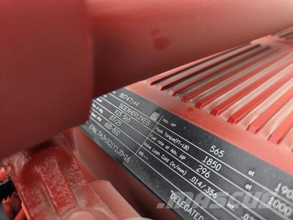 Peterbilt 589 Sadulveokid