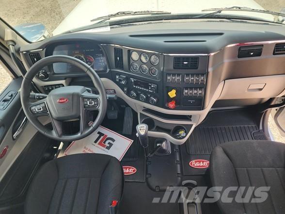 Peterbilt 589 Sadulveokid