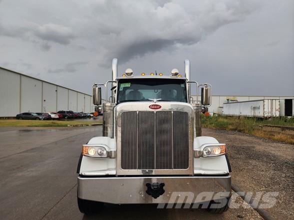 Peterbilt 589 Sadulveokid