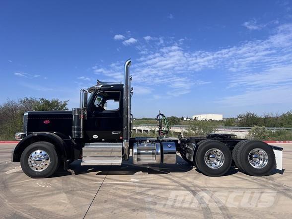 Peterbilt 589 Sadulveokid