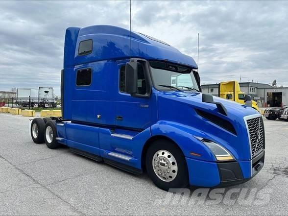 Volvo VNL42860 Sadulveokid