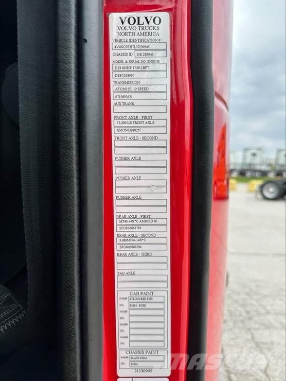 Volvo VNL42860 Sadulveokid